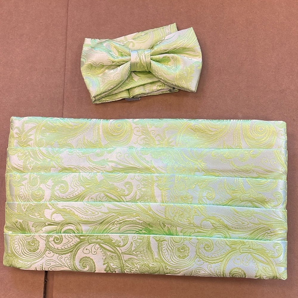 Lime Green Paisley Cummerbund and Bow Tie New